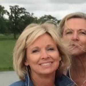 Meet your Posher, Adrianne